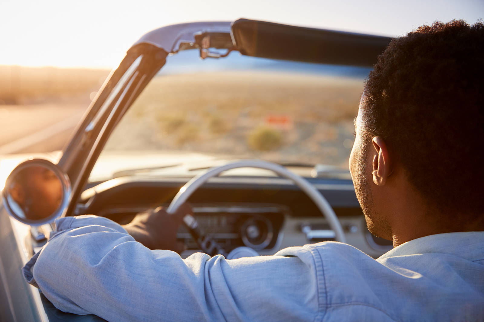Should You Drive or Fly To Your Next Assignment?
