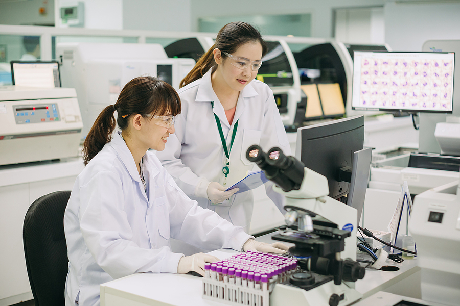 Becoming a Successful Travel Clinical Laboratory Scientist