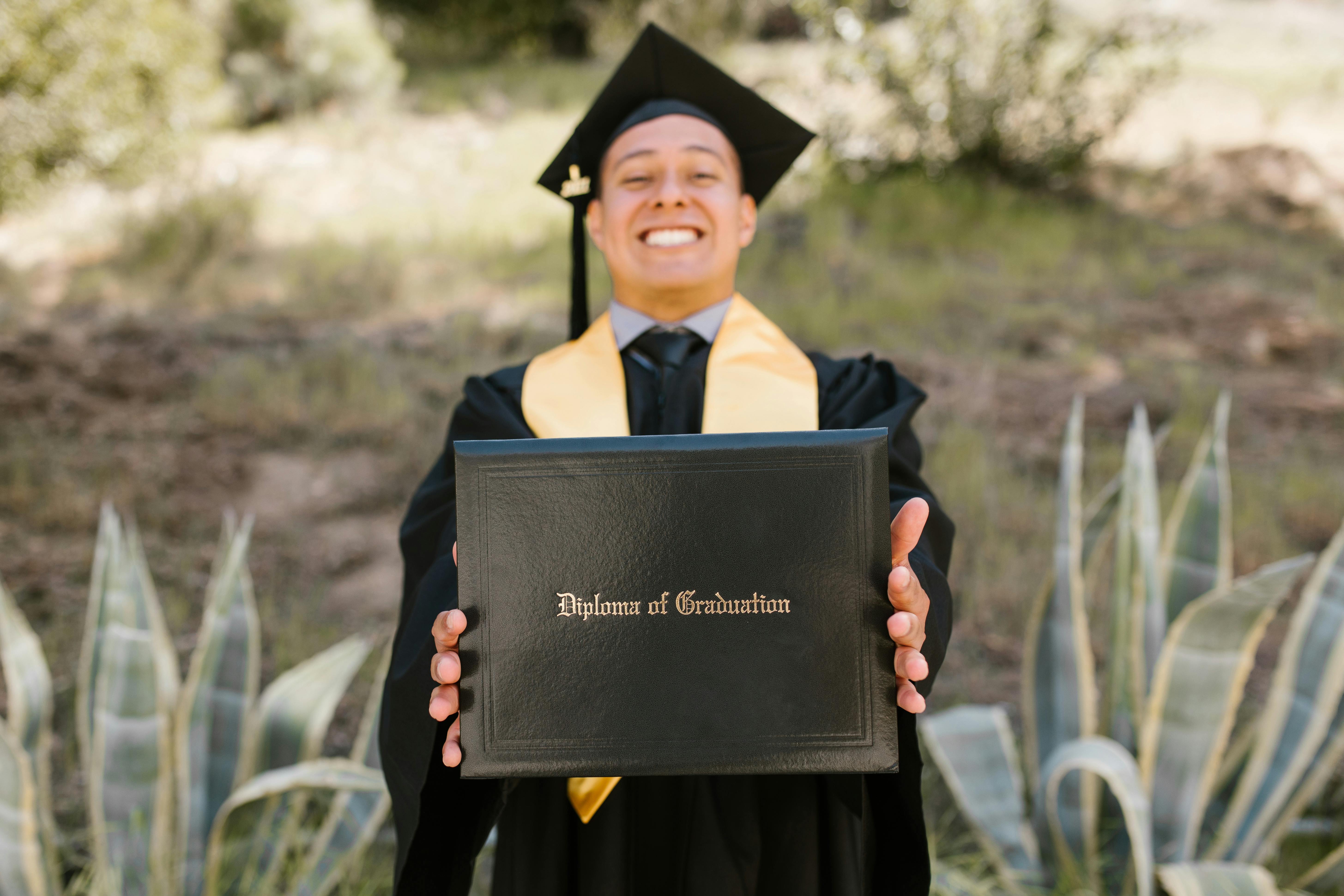 Travel Therapy on a New Grad Budget: Yes, It’s Possible